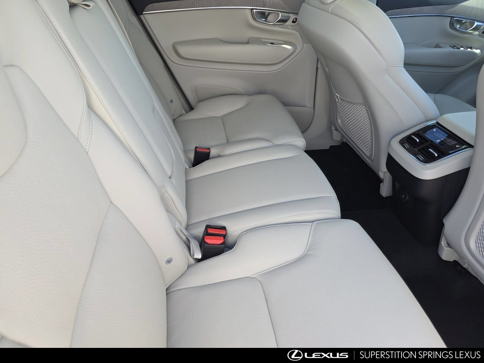 Used 2024 Volvo XC90 B6 Core w/ Protection Package Premier AWD/4WD image 29