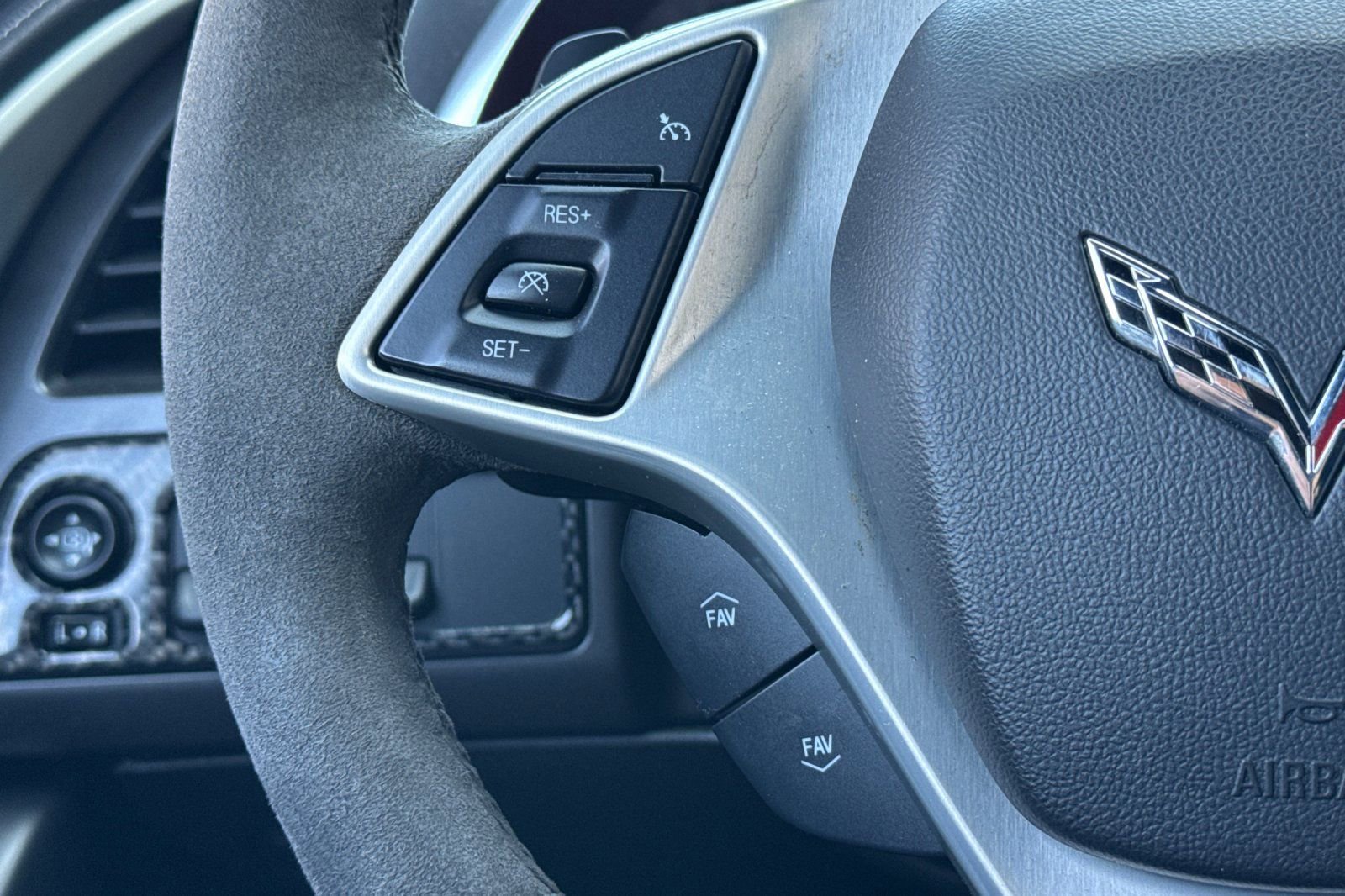 Used 2018 Chevrolet Corvette Z06 RWD image 31
