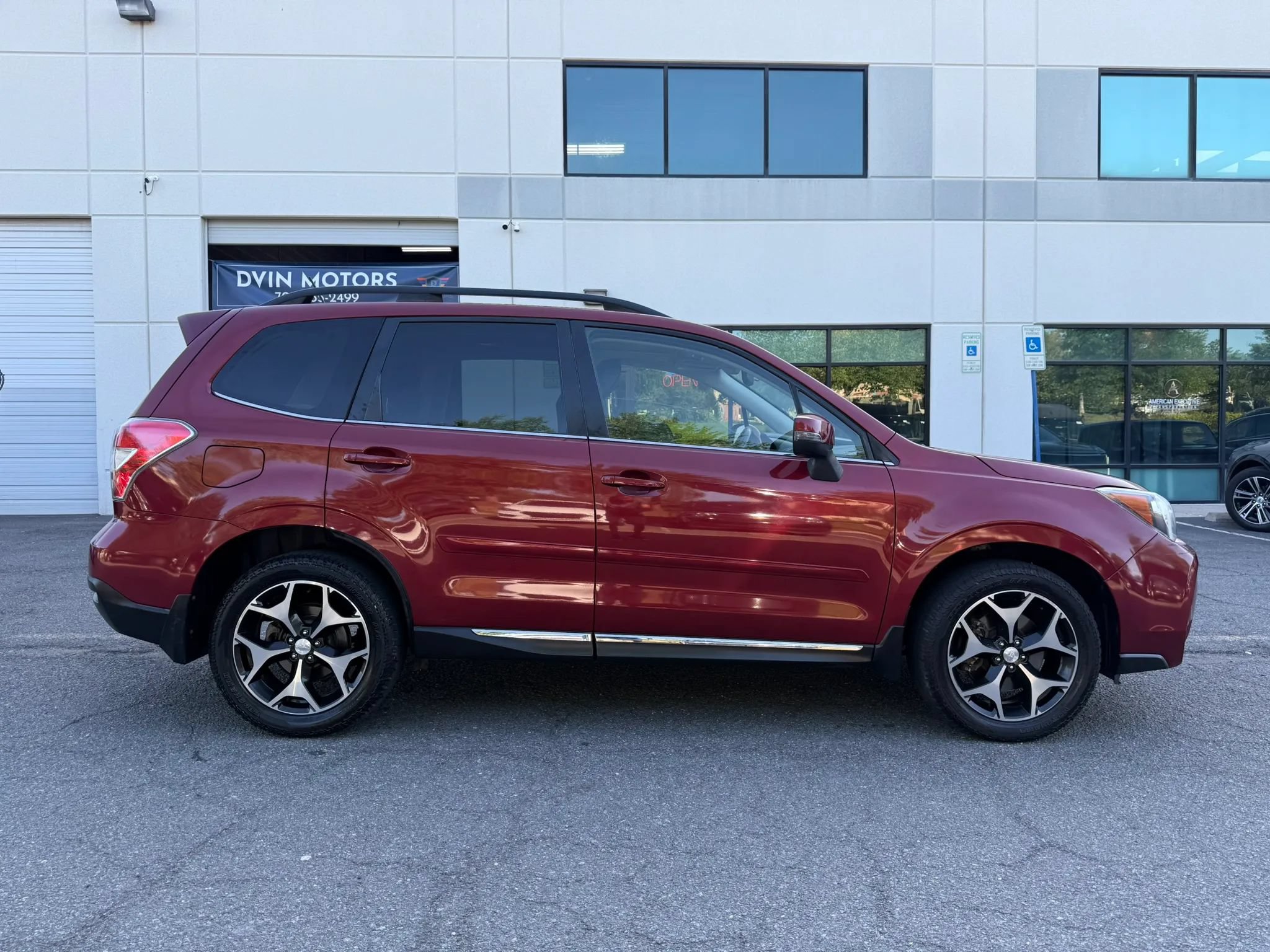 Used 2015 Subaru Forester 2.0XT Touring w/ Eyesight & Navigation System AWD/4WD image 3