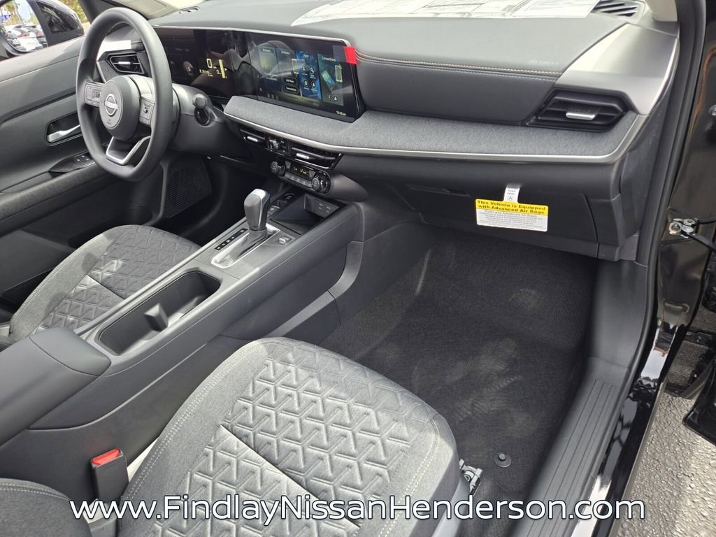 New 2026 Nissan Kicks SV w/ Charging Package FWD image 17