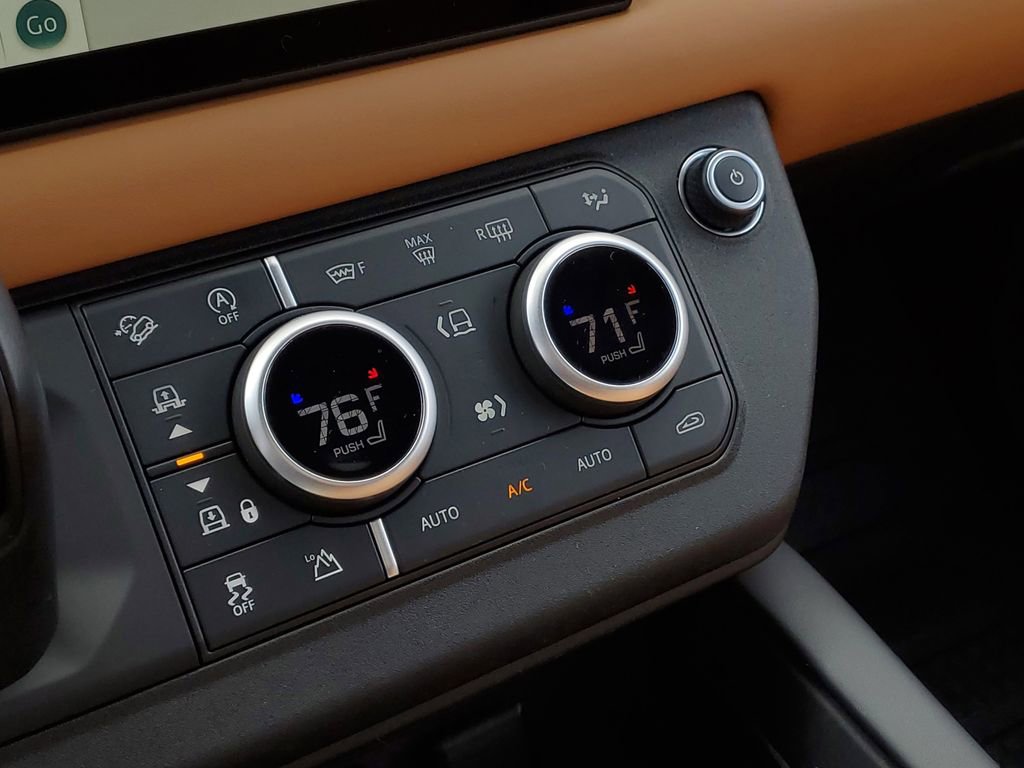 Used 2023 Land Rover Defender 110 V8 image 28