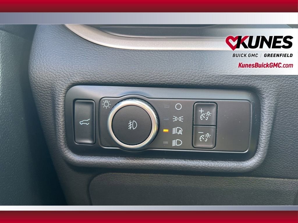 Used 2023 Ford Explorer XLT w/ Equipment Group 202A image 23