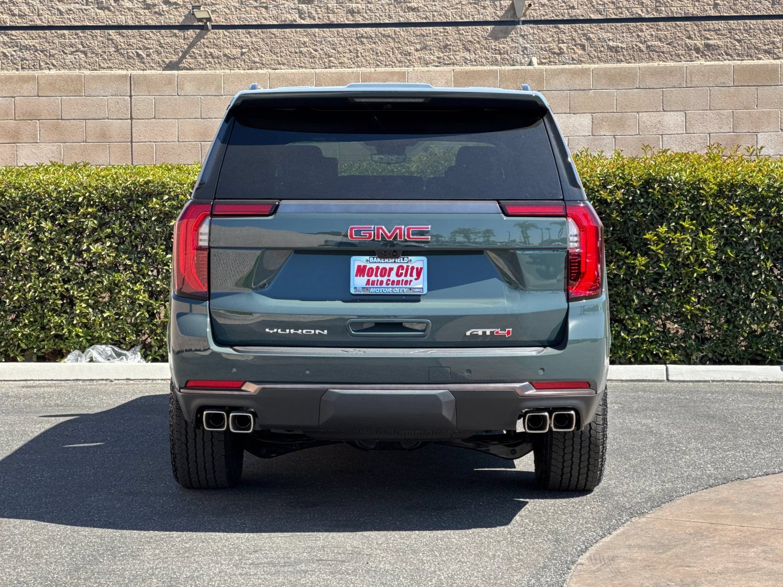 New 2026 GMC Yukon XL AT4 Ultimate AWD/4WD image 5