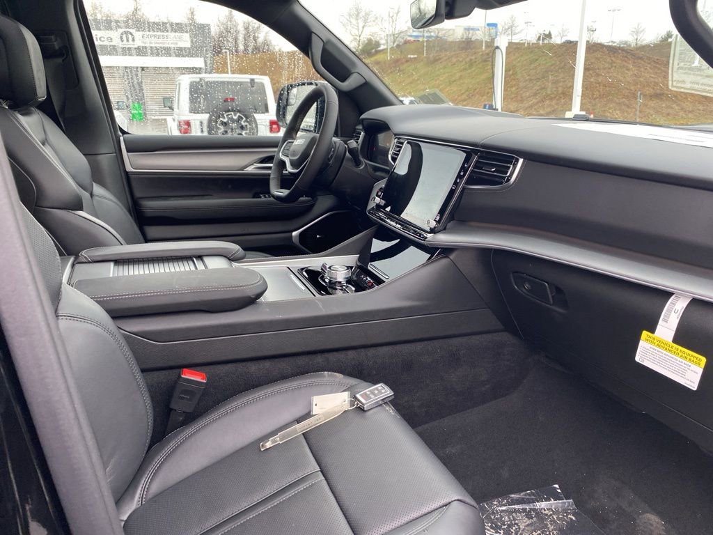 New 2026 Jeep Grand Wagoneer Limited image 11