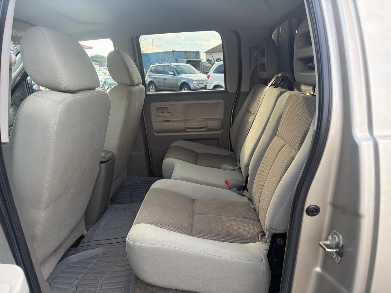 Used 2005 Dodge Dakota SLT image 20