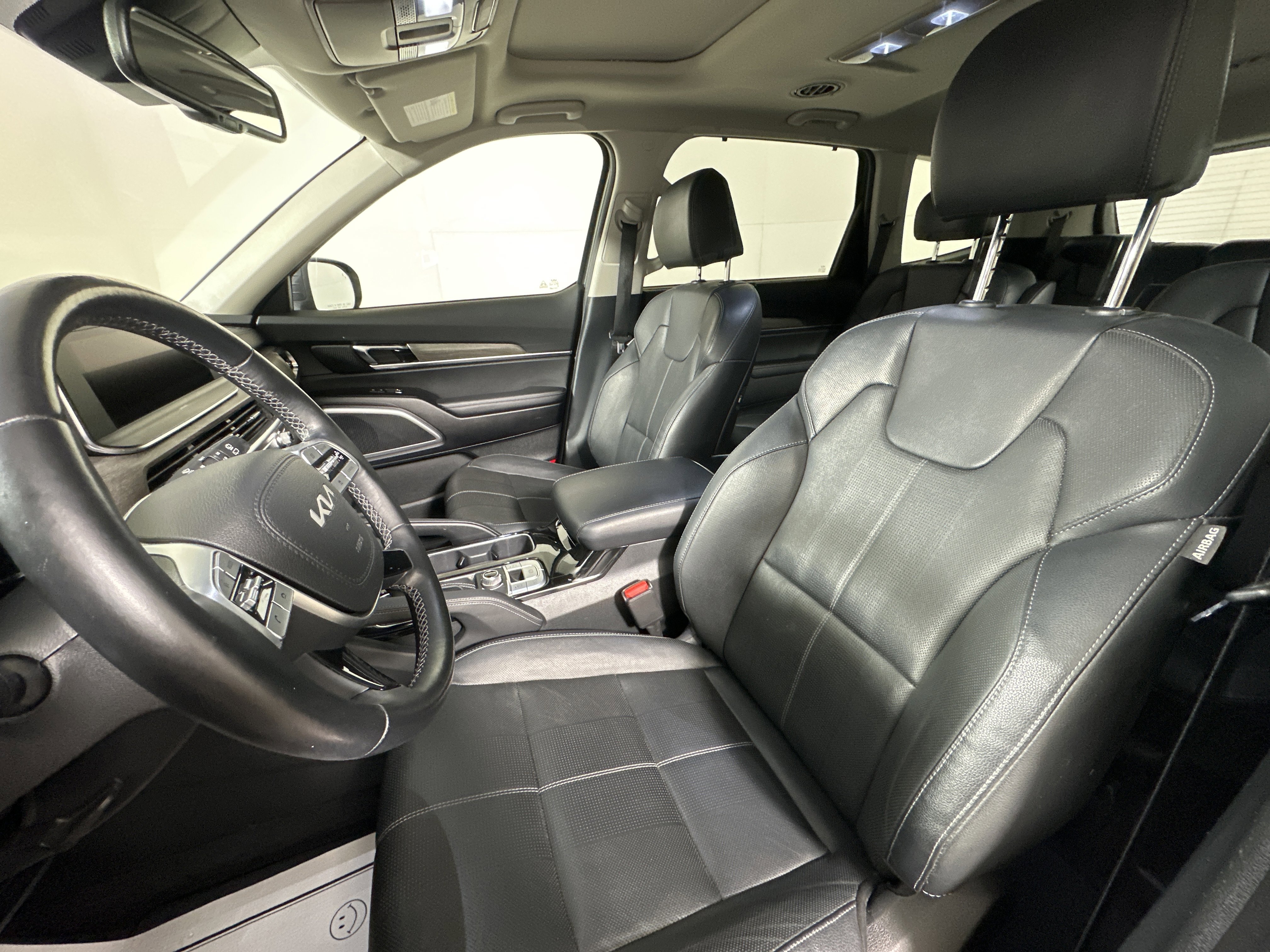 Used 2022 Kia Telluride EX w/ EX Premium Package image 9