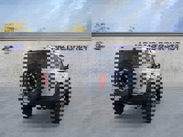 New 2025 Ford Bronco Badlands image 8
