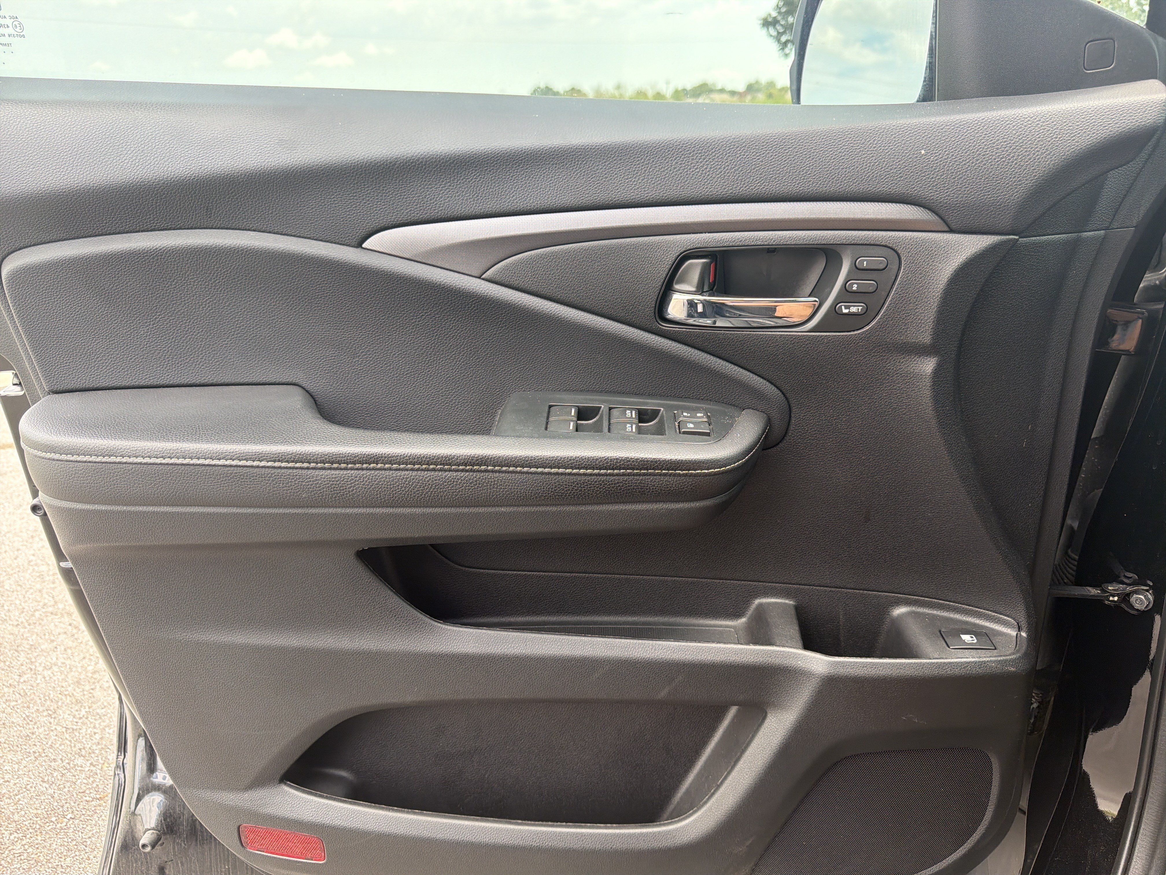 Certified 2023 Honda Ridgeline RTL image 38