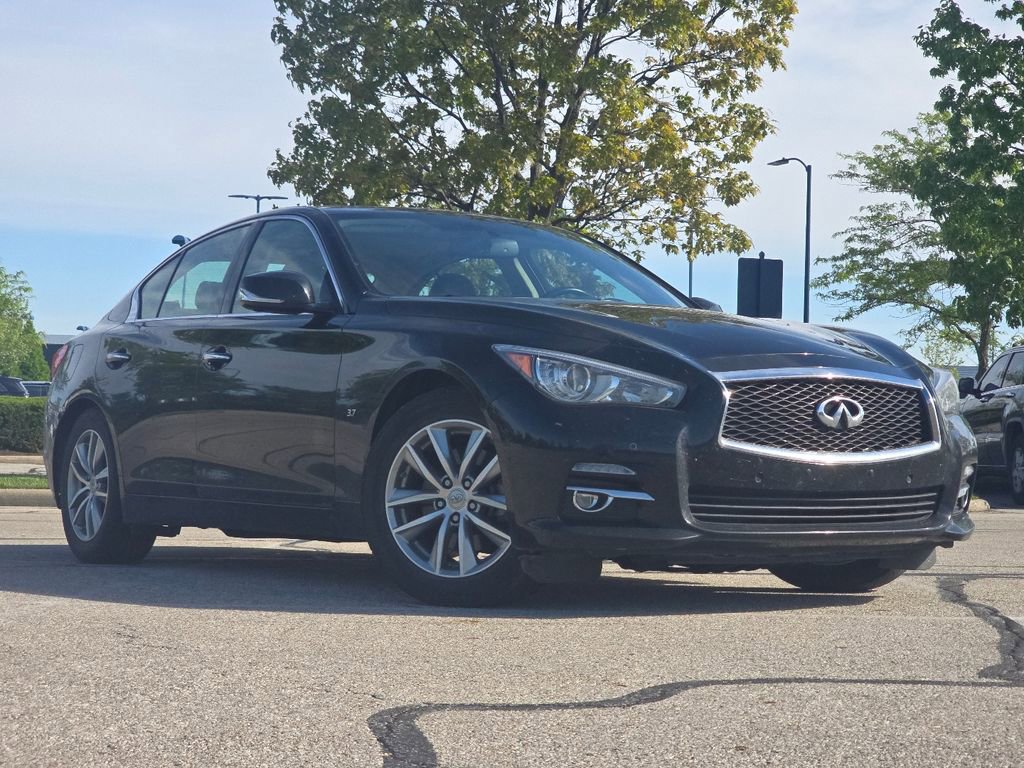 Used 2014 INFINITI Q50 Premium w/ Deluxe Touring Package AWD/4WD image 2