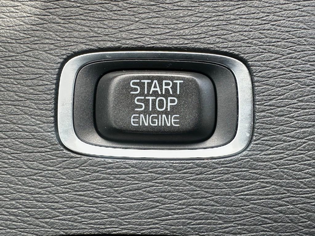 Used 2018 Volvo S60 T5 Inscription AWD/4WD image 17