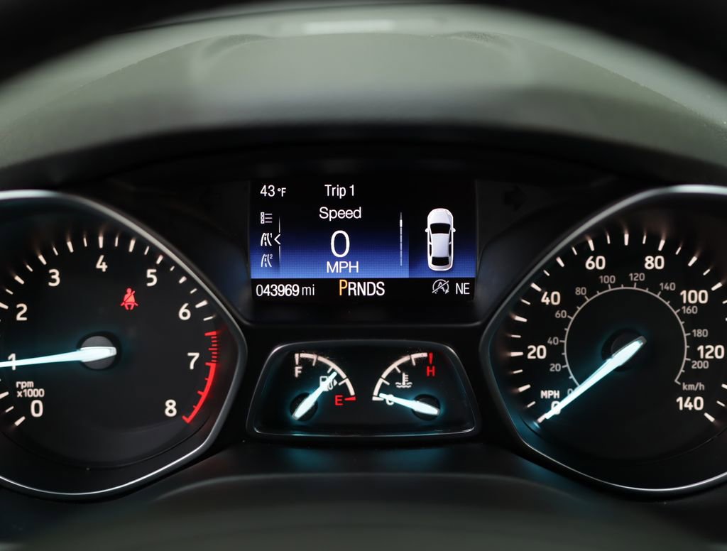 Used 2017 Ford Escape Titanium AWD/4WD image 12