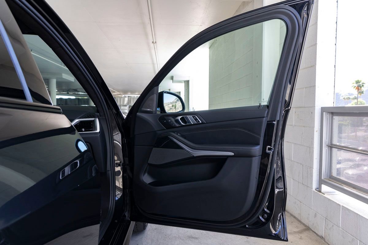 Certified 2024 BMW X5 sDrive40i w/ M Sport Package image 28