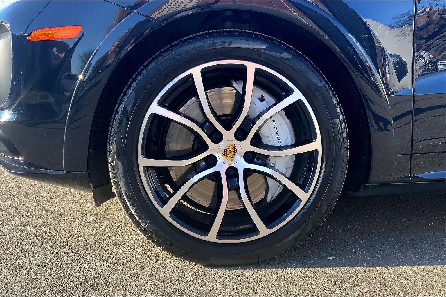 Used 2021 Porsche Cayenne GTS image 10