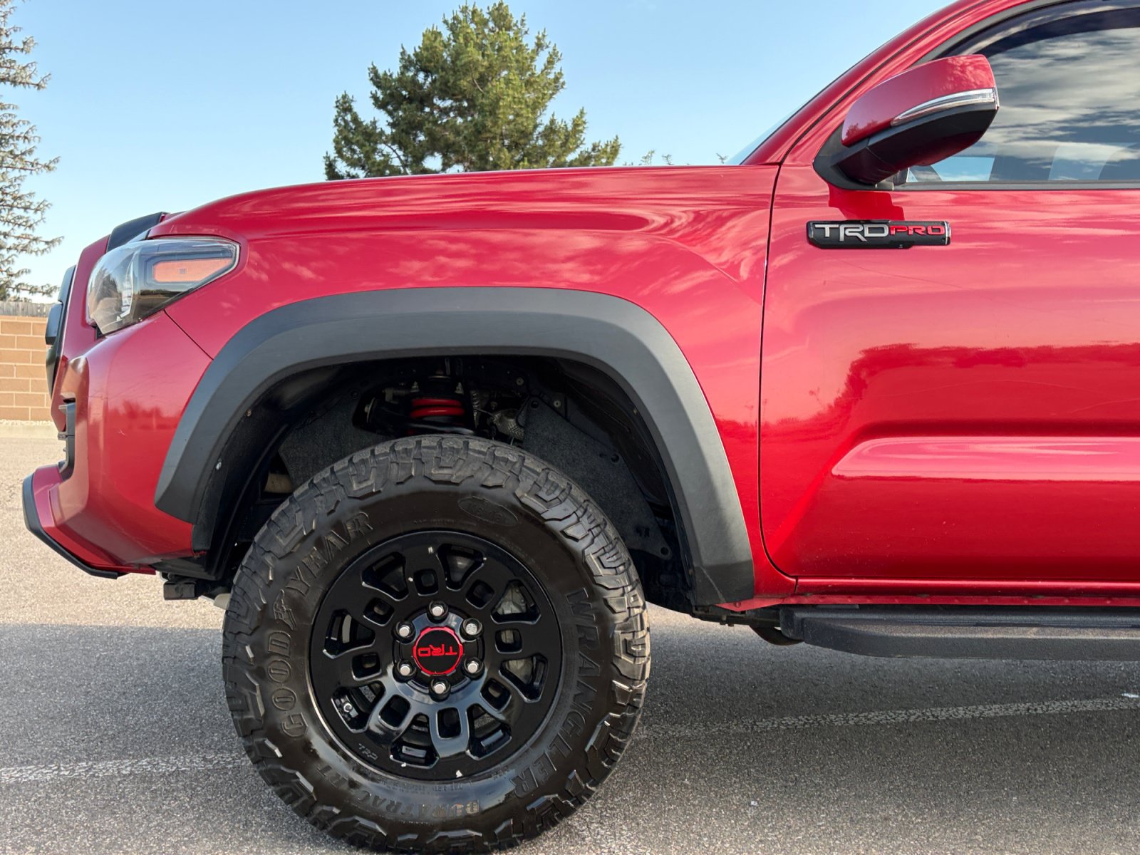 Used 2017 Toyota Tacoma TRD Pro AWD/4WD image 11
