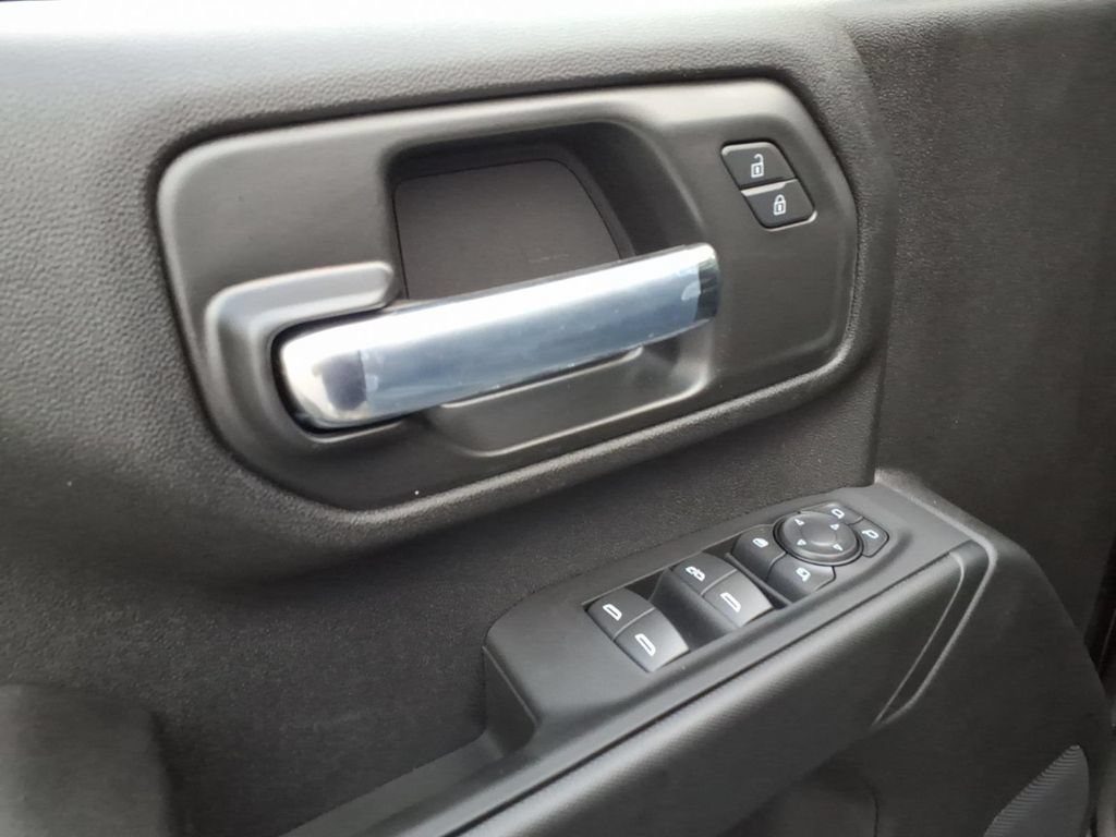 New 2026 Chevrolet Silverado 2500 Custom w/ Custom Value Package AWD/4WD image 16