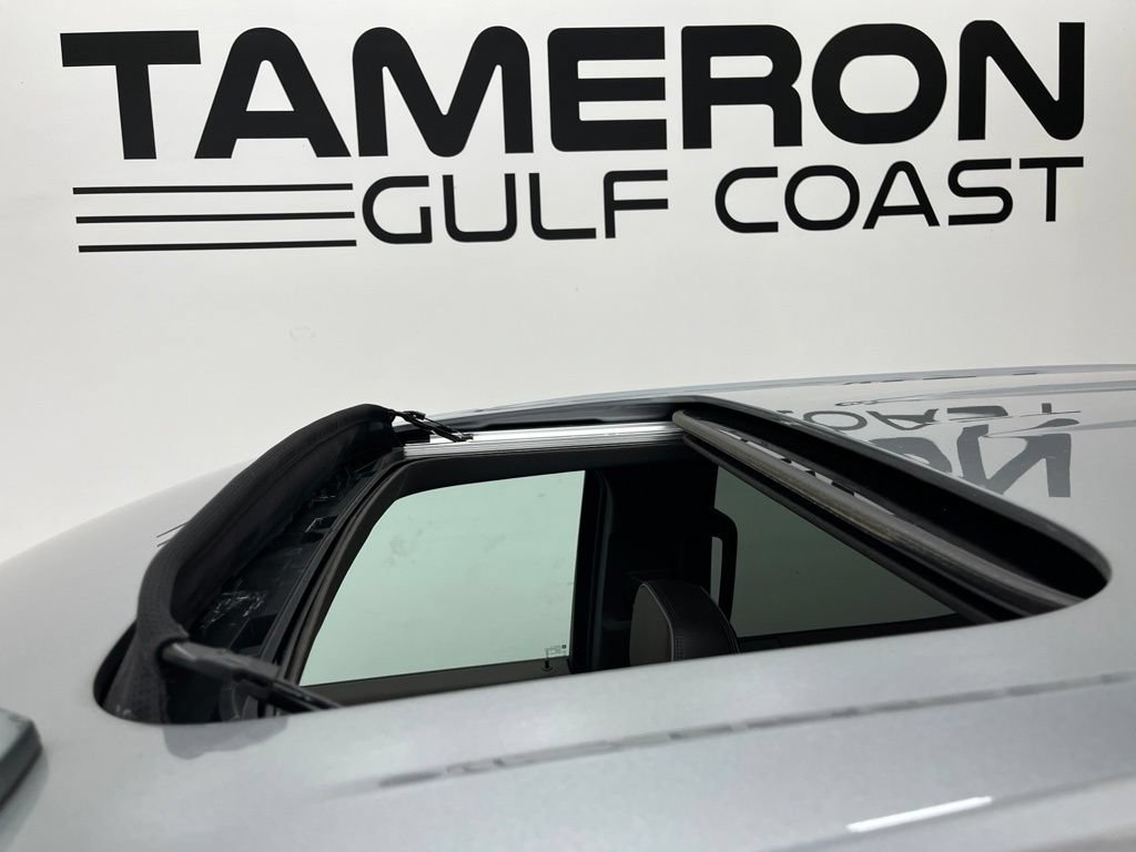 Used 2025 GMC Sierra 1500 Denali AWD/4WD image 11