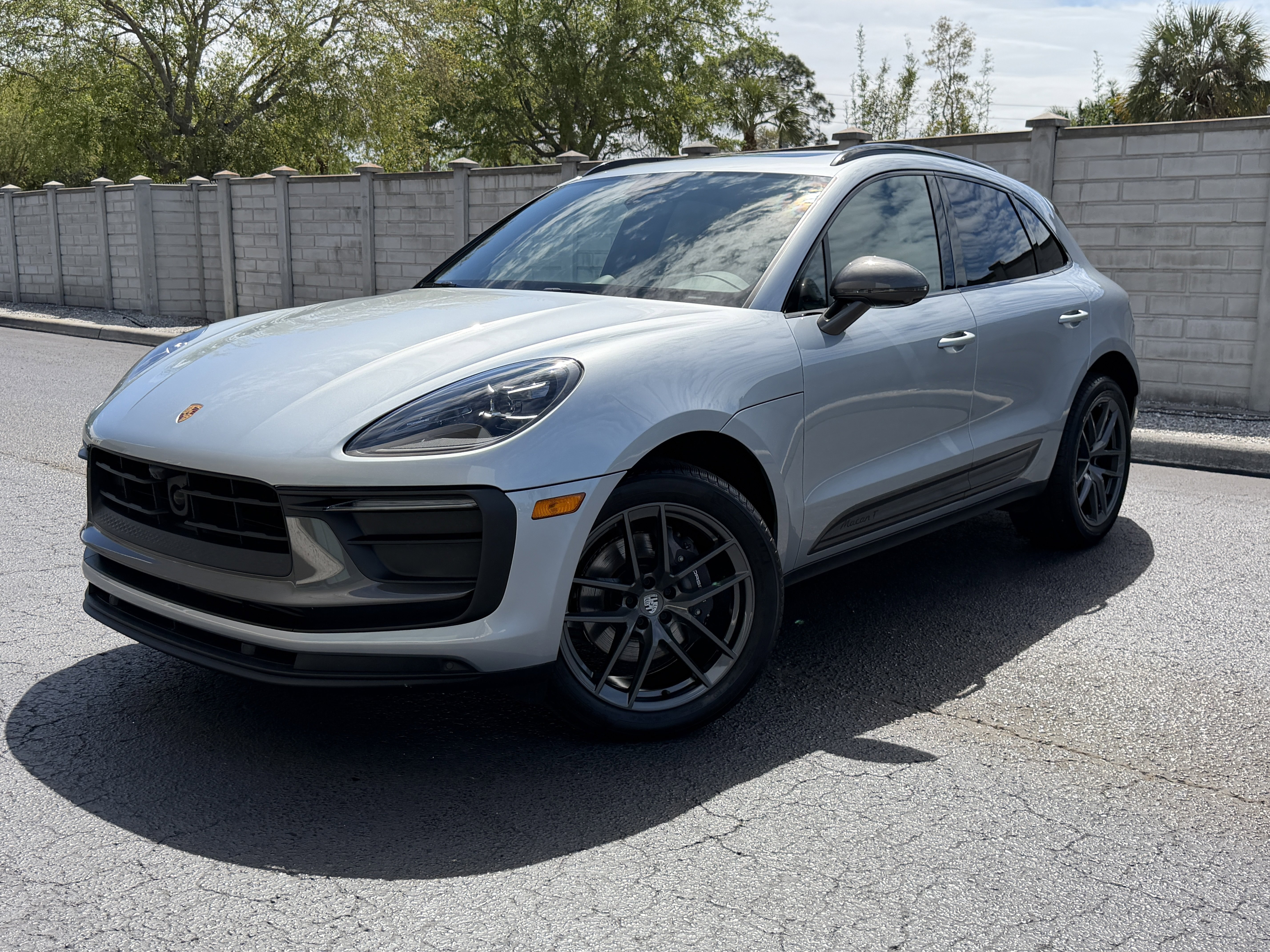 Certified 2025 Porsche Macan Turbo