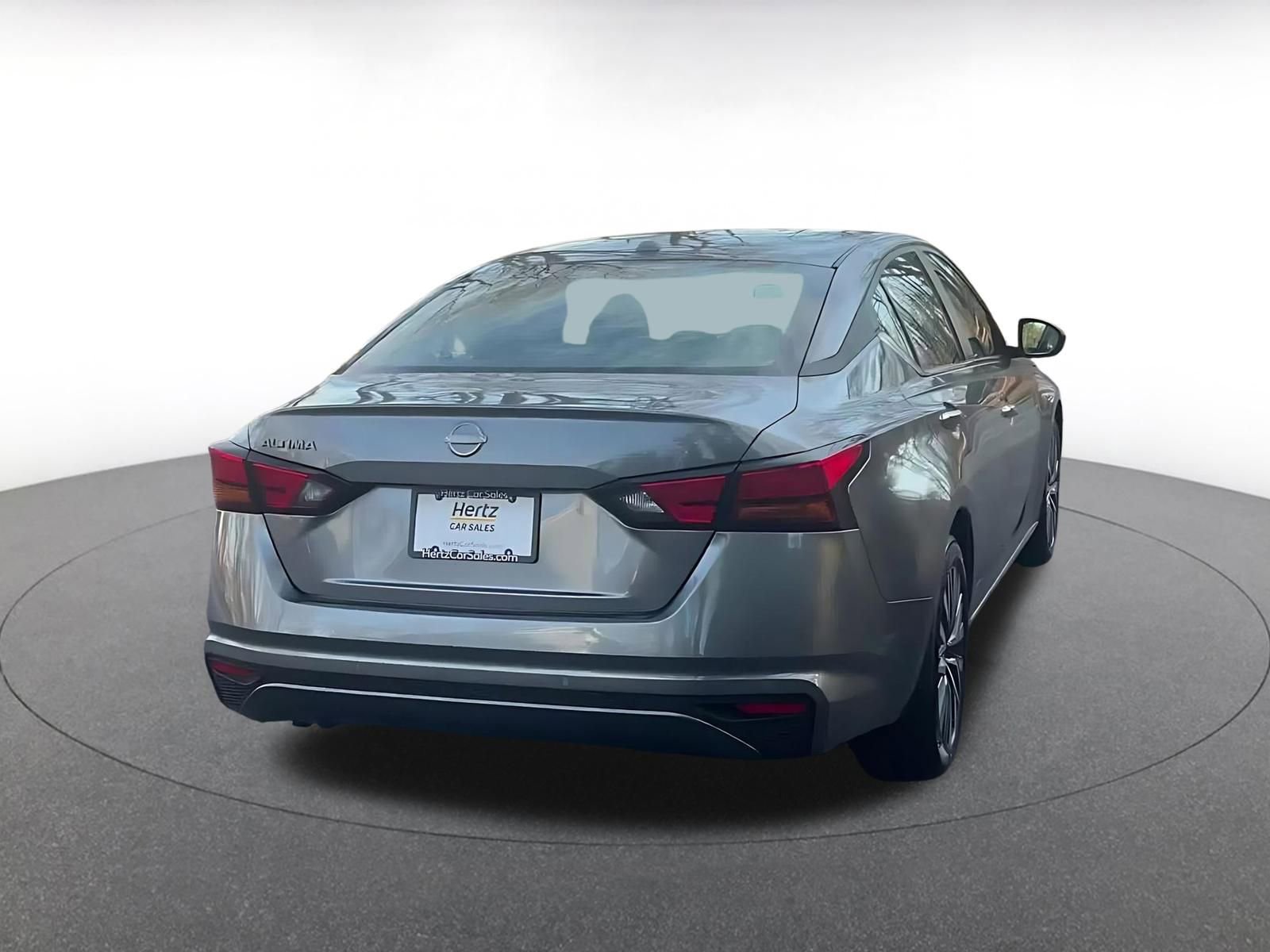 Used 2025 Nissan Altima 2.5 SV image 15