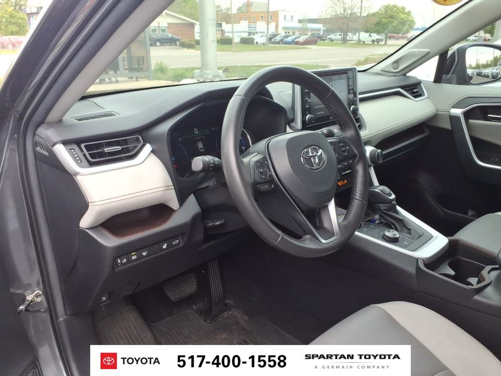 Used 2021 Toyota RAV4 Limited w/ Limited Grade Weather Package AWD/4WD image 14