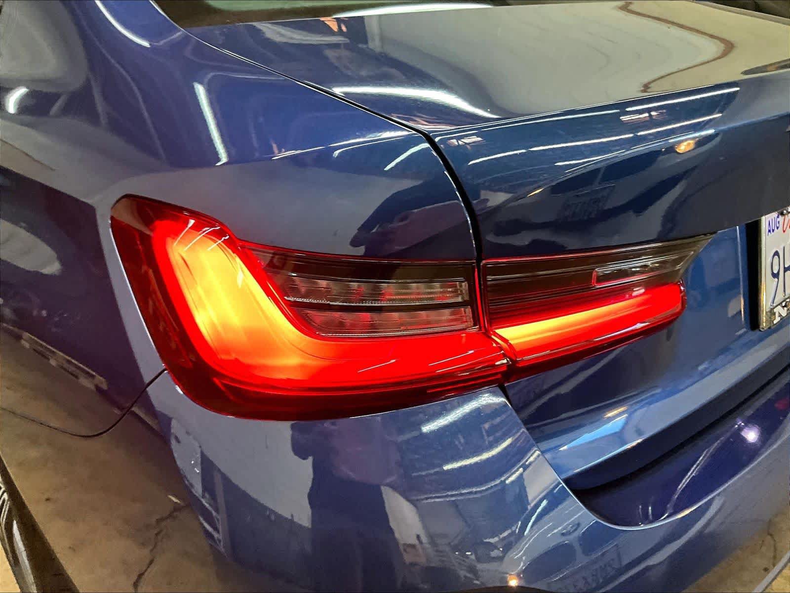 Used 2023 BMW 330i Sedan w/ Parking Assistance Package RWD image 31