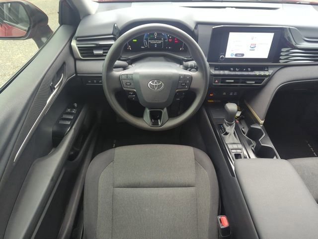 Used 2025 Toyota Camry LE FWD image 13