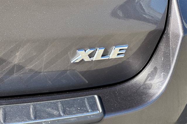 Used 2015 Toyota Highlander XLE FWD image 34