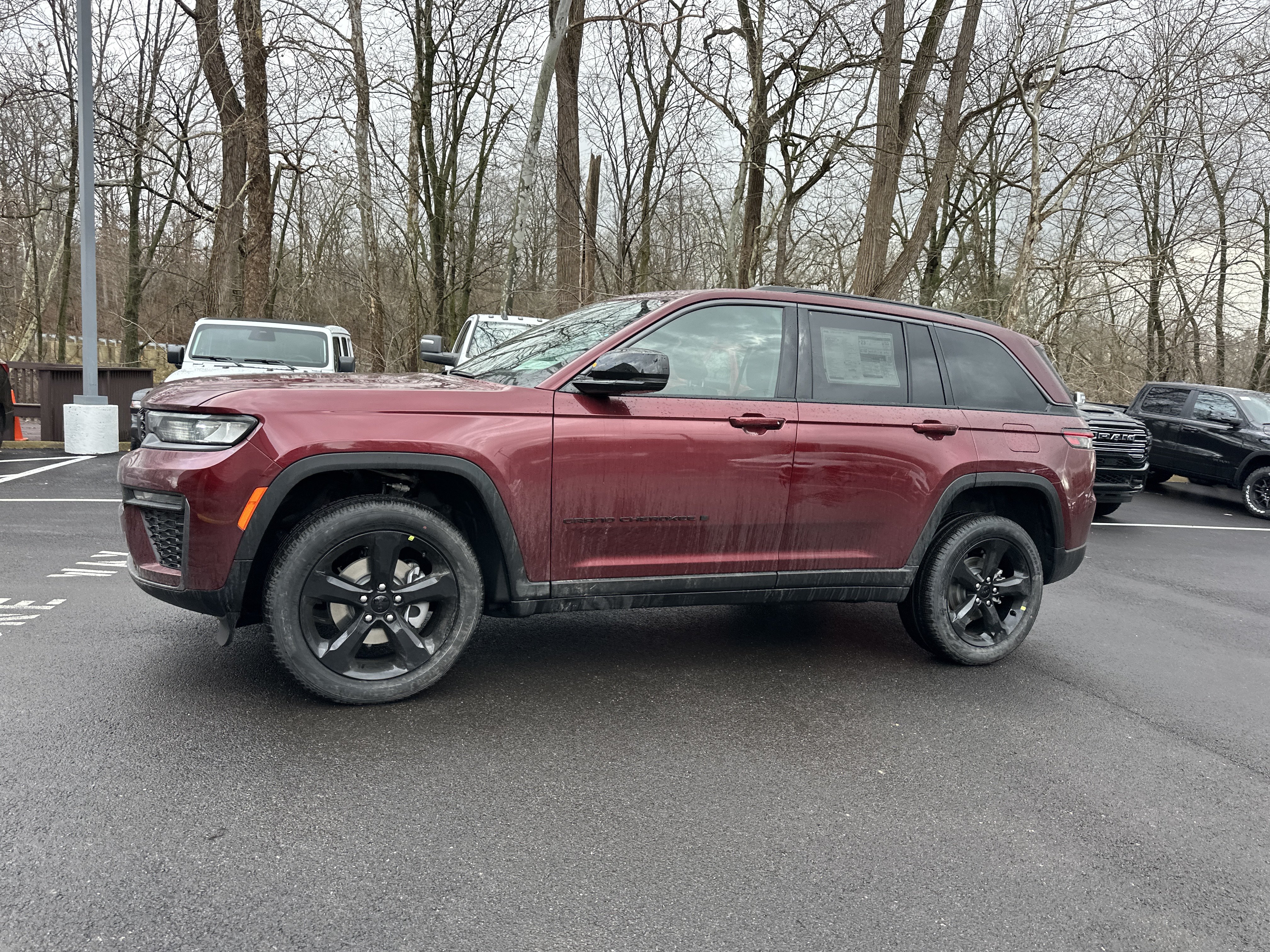 New 2026 Jeep Grand Cherokee Limited w/ Limited Altitude Package AWD/4WD image 21