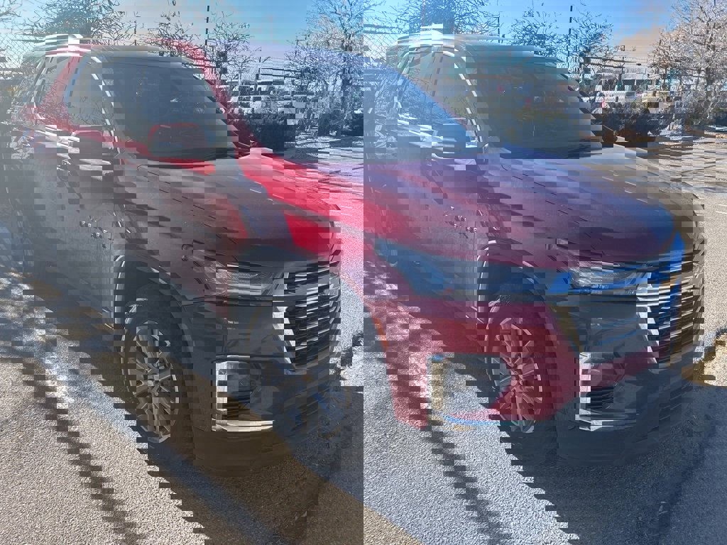 Certified 2022 Chevrolet Traverse LT image 3