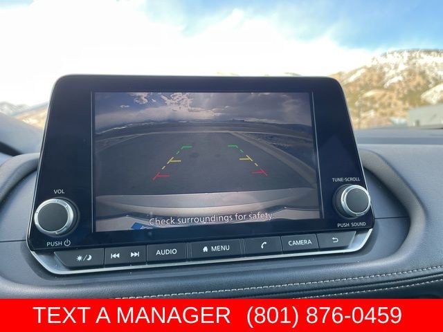 Used 2025 Nissan Rogue SV AWD/4WD image 20