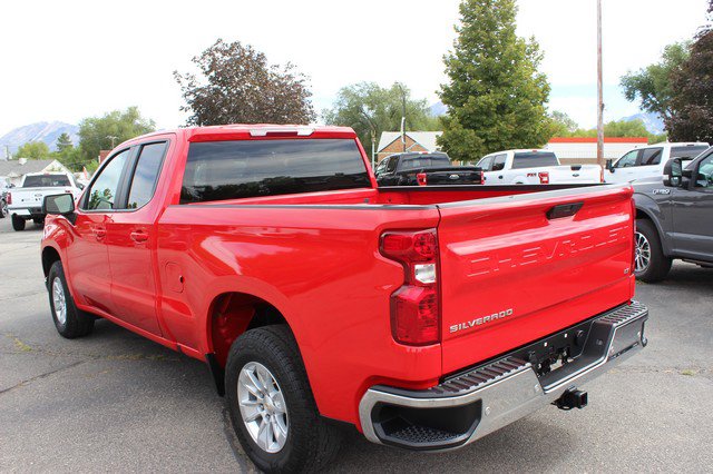 Used 2022 Chevrolet Silverado 1500 LT w/ Safety Package II image 8