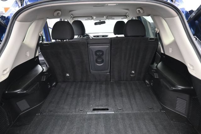 Used 2017 Nissan Rogue SV AWD/4WD image 10