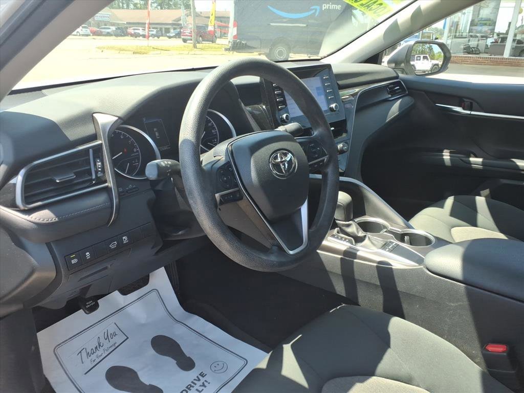 Used 2022 Toyota Camry LE FWD image 17