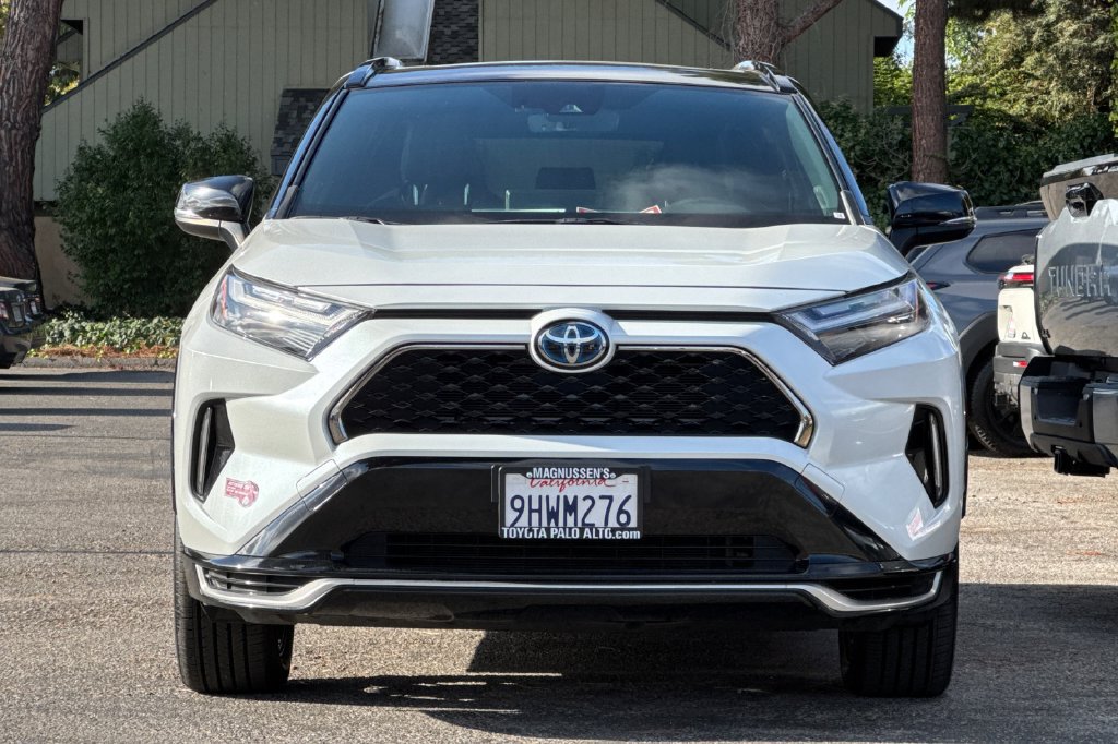 Certified 2023 Toyota RAV4 XSE w/ Weather Package AWD/4WD image 8