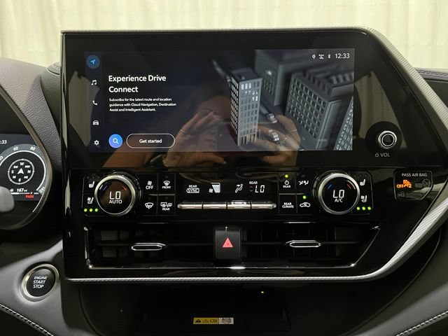 Certified 2025 Toyota Highlander Platinum AWD/4WD image 21
