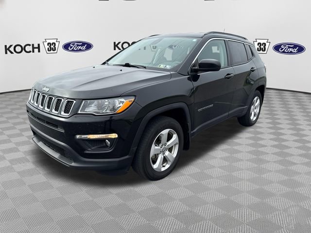 Used 2019 Jeep Compass Latitude w/ Cold Weather Group image 3