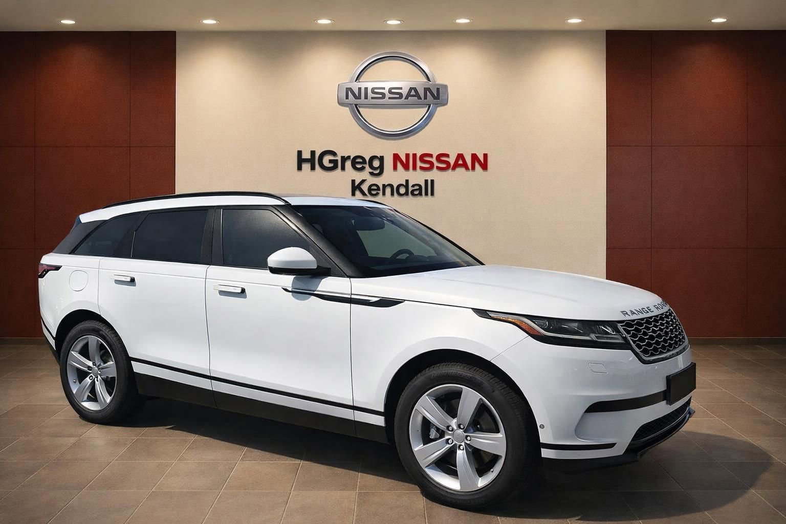 Used 2019 Land Rover Range Rover Velar S image 3