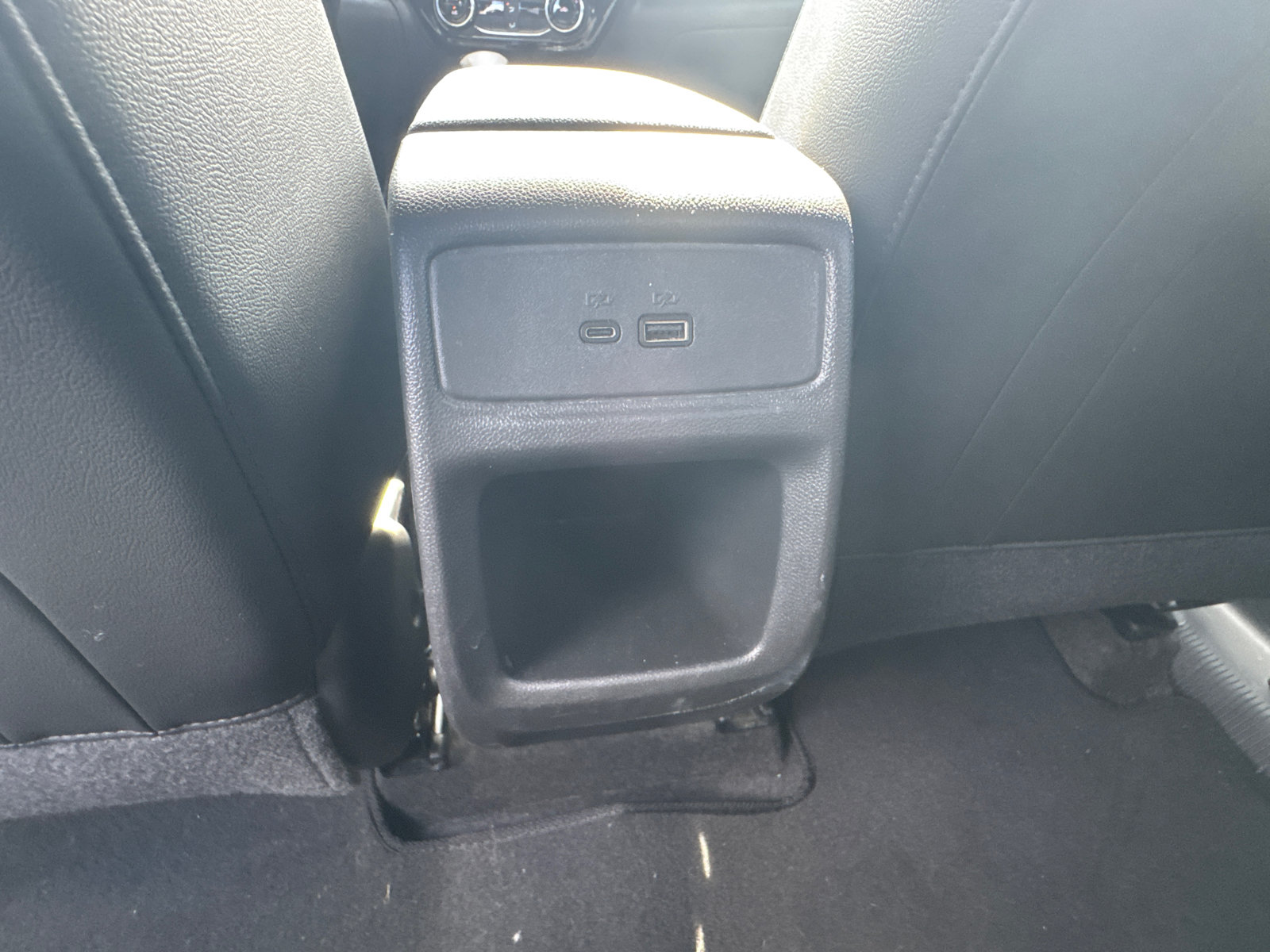 Used 2025 Chevrolet Trax LT FWD image 22