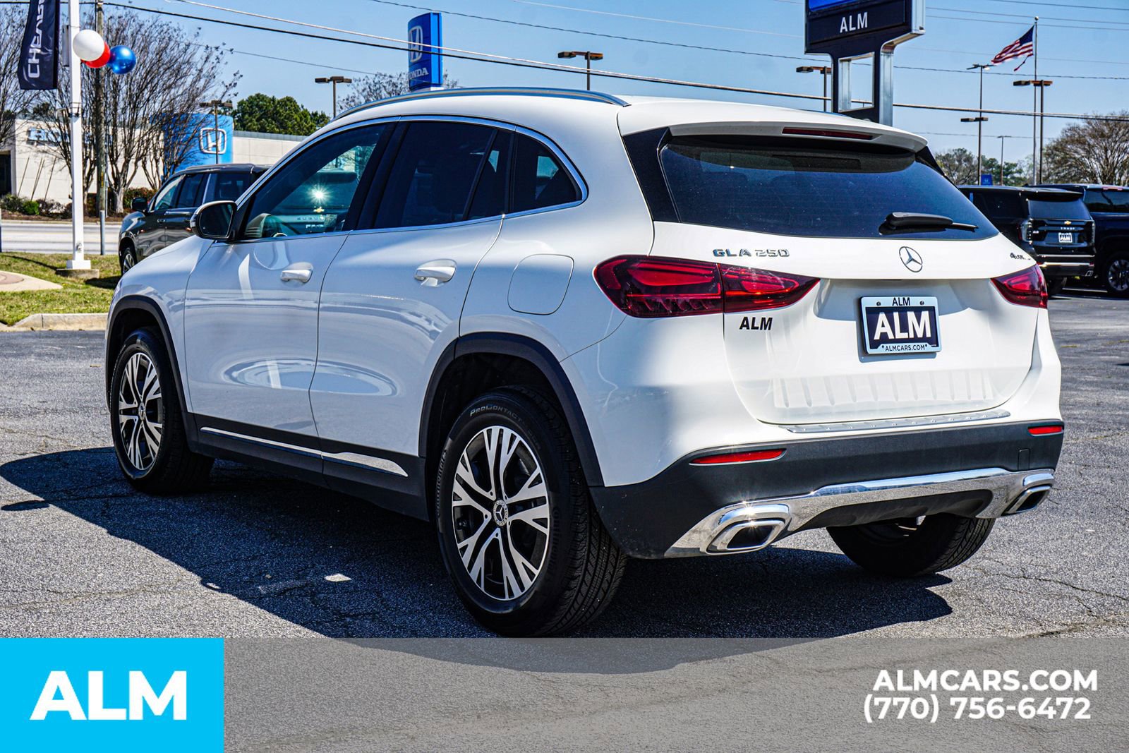 Used 2025 Mercedes-Benz GLA 250 4MATIC image 8