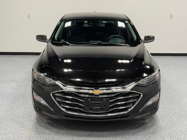 Used 2025 Chevrolet Malibu LT FWD image 3