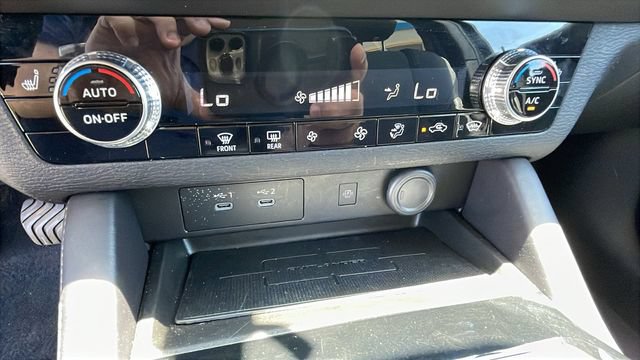 Used 2025 Mitsubishi Outlander SE AWD/4WD image 18