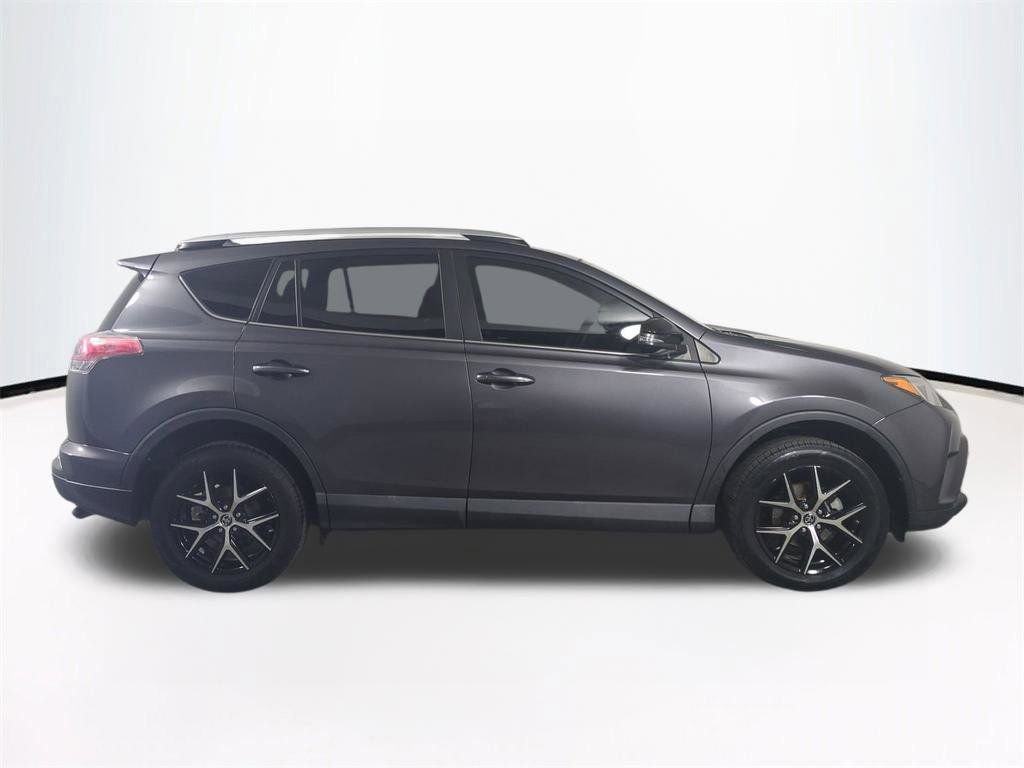 Used 2016 Toyota RAV4 SE FWD image 4