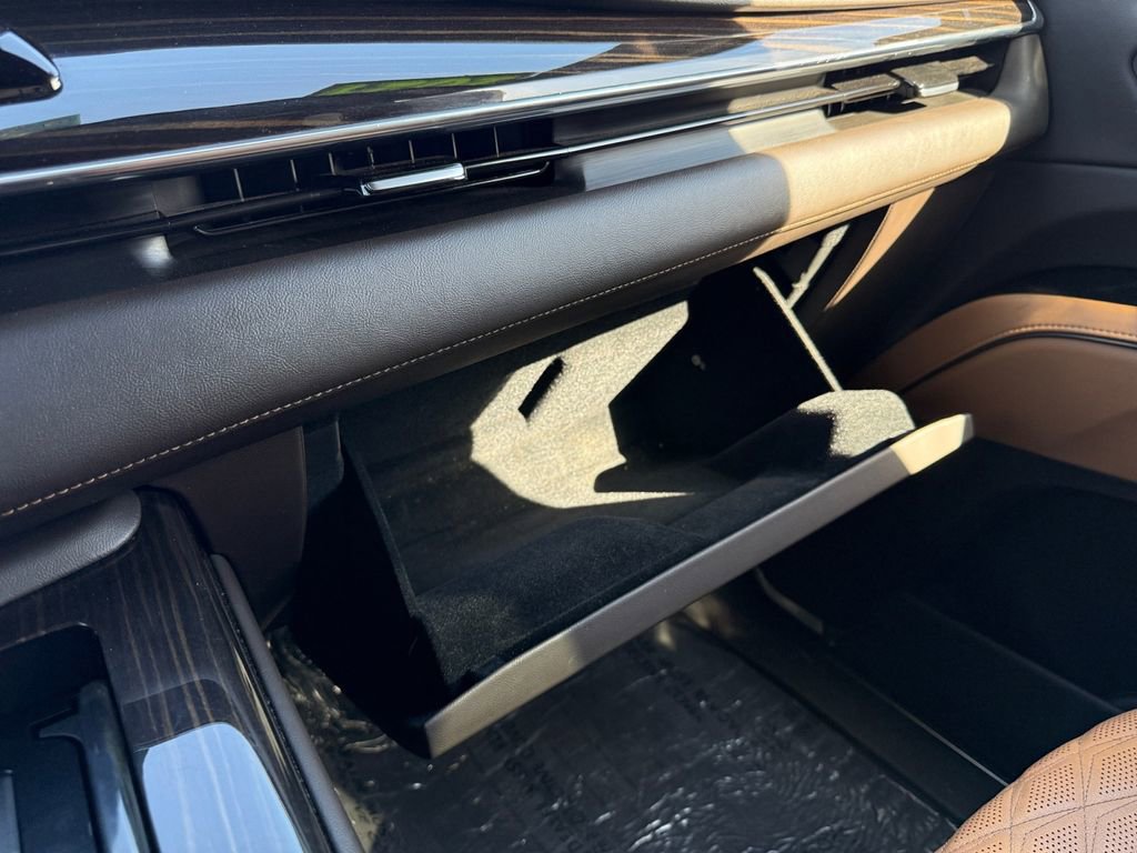 Used 2021 Cadillac Escalade Sport w/ Heavy-Duty Trailer Package image 23