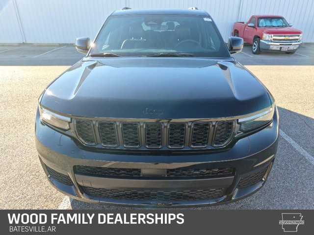 Used 2025 Jeep Grand Cherokee L Altitude w/ Trailer Tow Package image 5