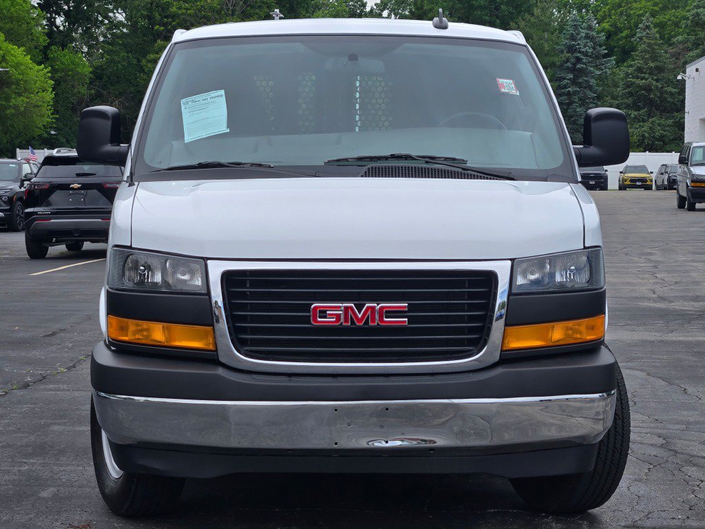 Certified 2024 GMC Savana 2500 w/ Driver Convenience Package RWD image 3