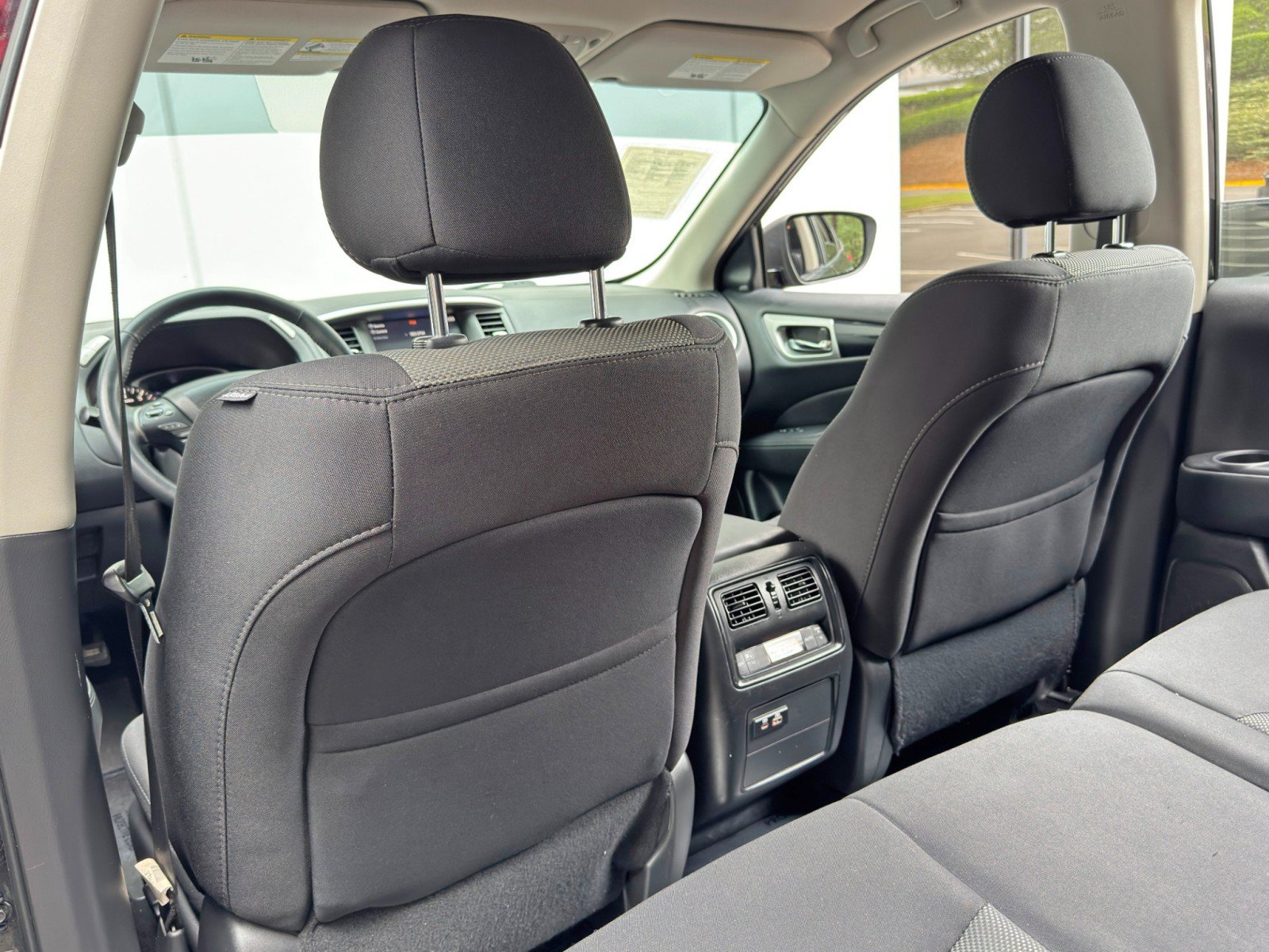 Used 2019 Nissan Pathfinder SV FWD image 30