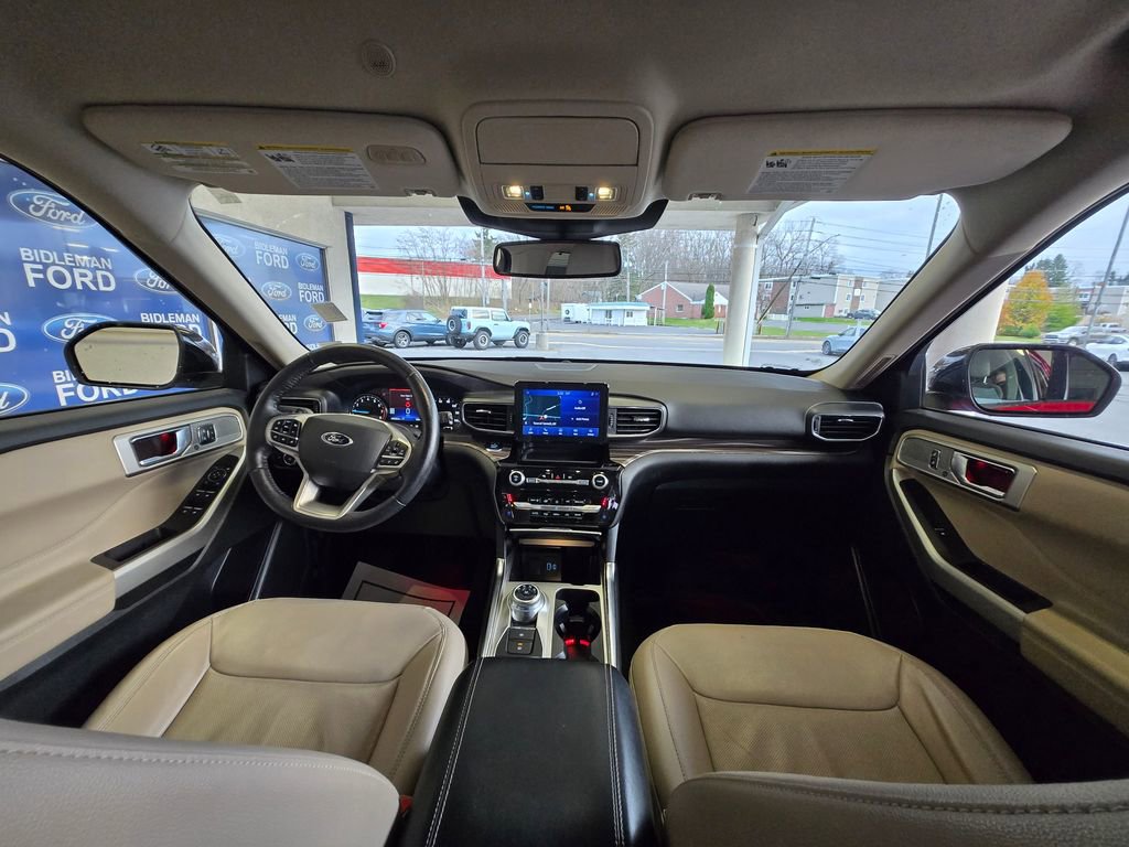 Used 2021 Ford Explorer Limited w/ Equipment Group 301A image 27