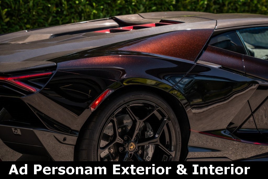Used 2025 Lamborghini Revuelto Base image 8