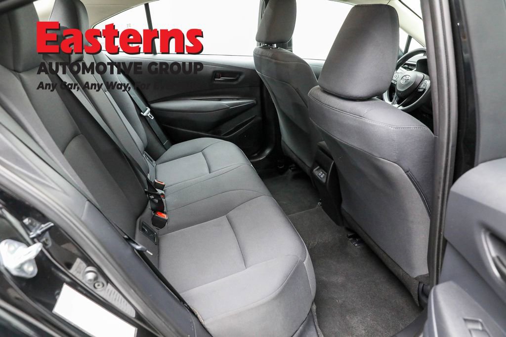 Used 2025 Toyota Corolla LE image 24