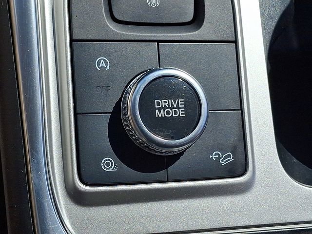 Used 2020 Ford Explorer XLT w/ Equipment Group 202A AWD/4WD image 27
