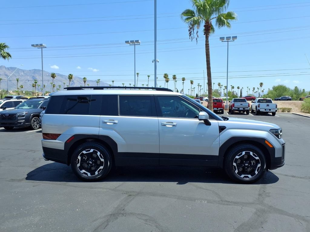 Used 2025 Hyundai Santa Fe SEL FWD image 9